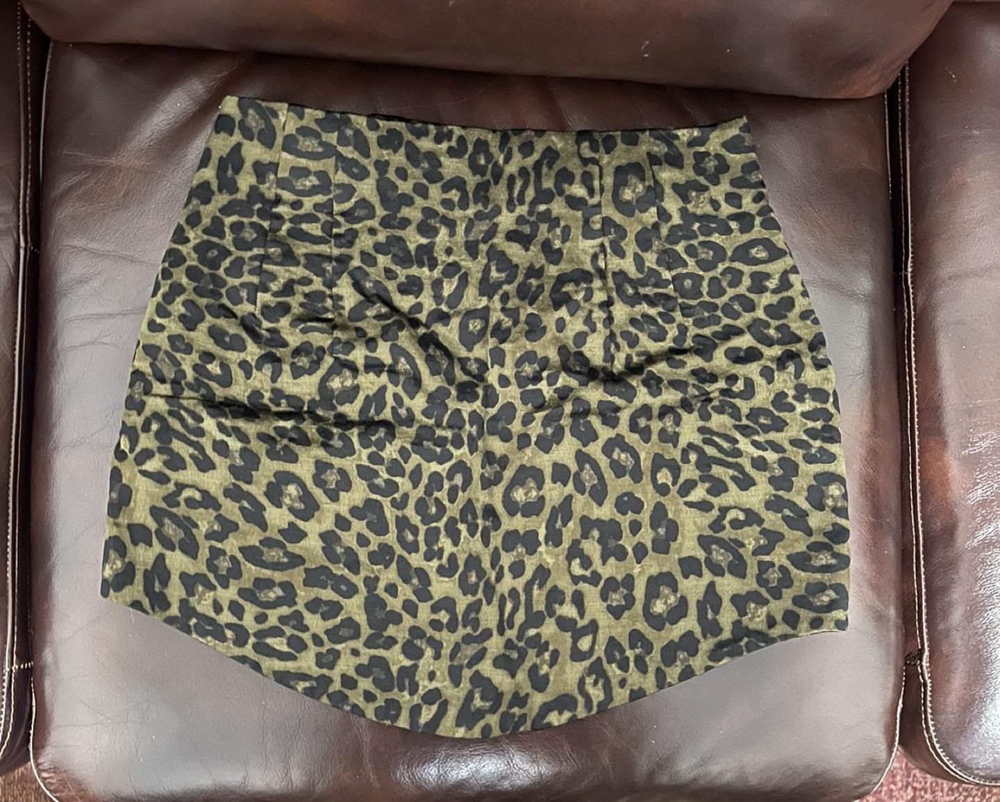 Zara Leopard Print Skirt image indicator(3)