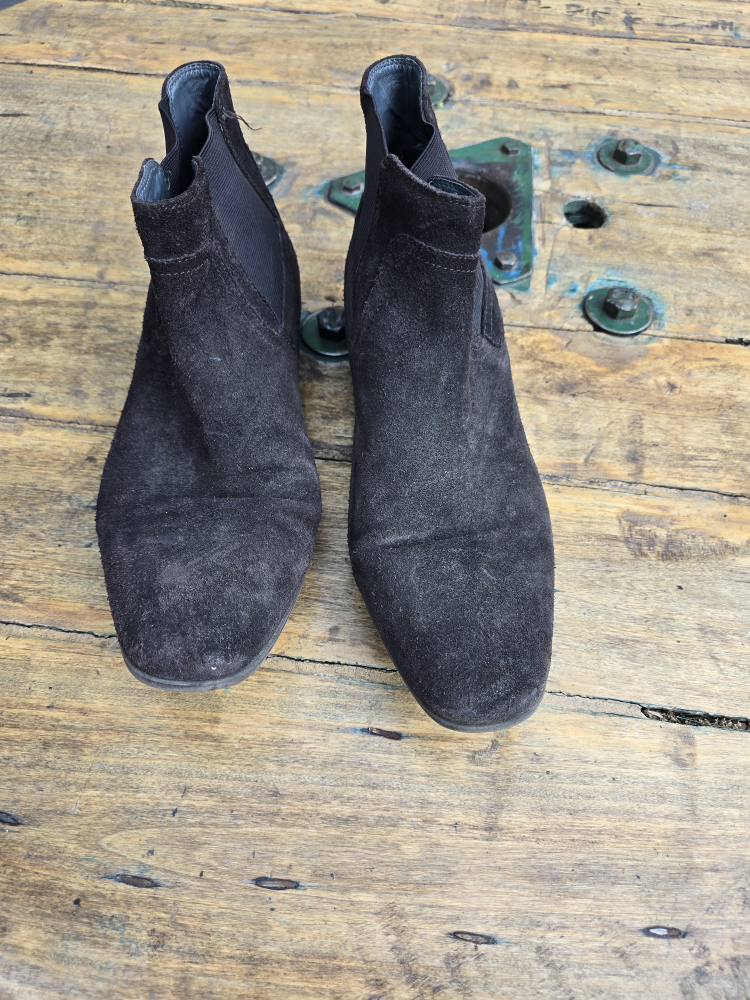 Calvin Klein Suede Chelsea Boots
