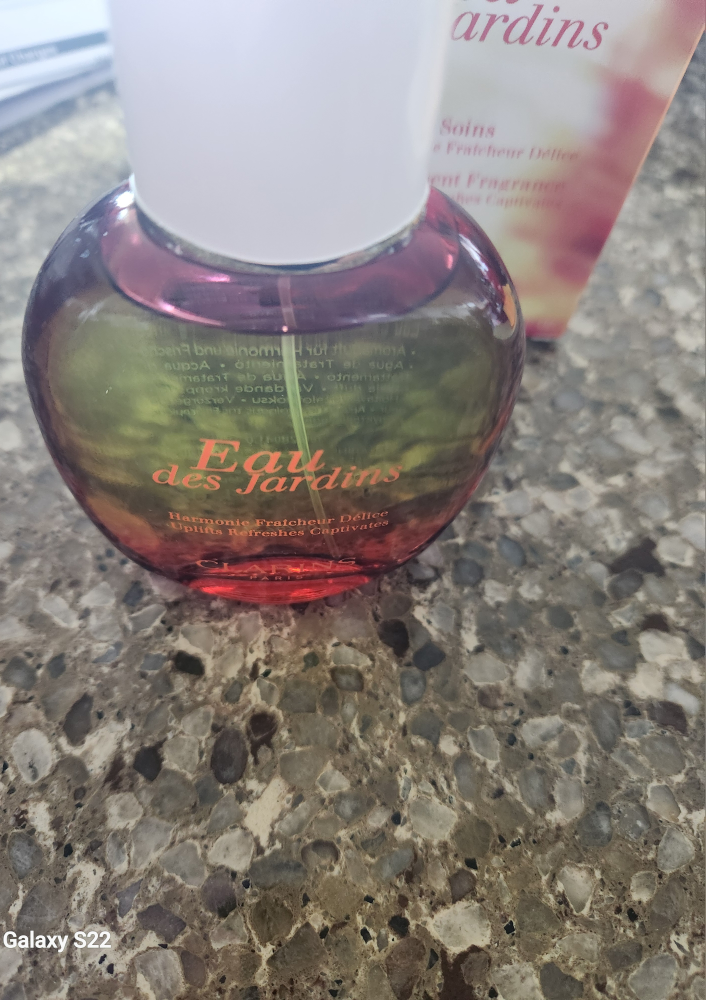 Clarins Eau des Jardins Treatment Fragrance image indicator(5)