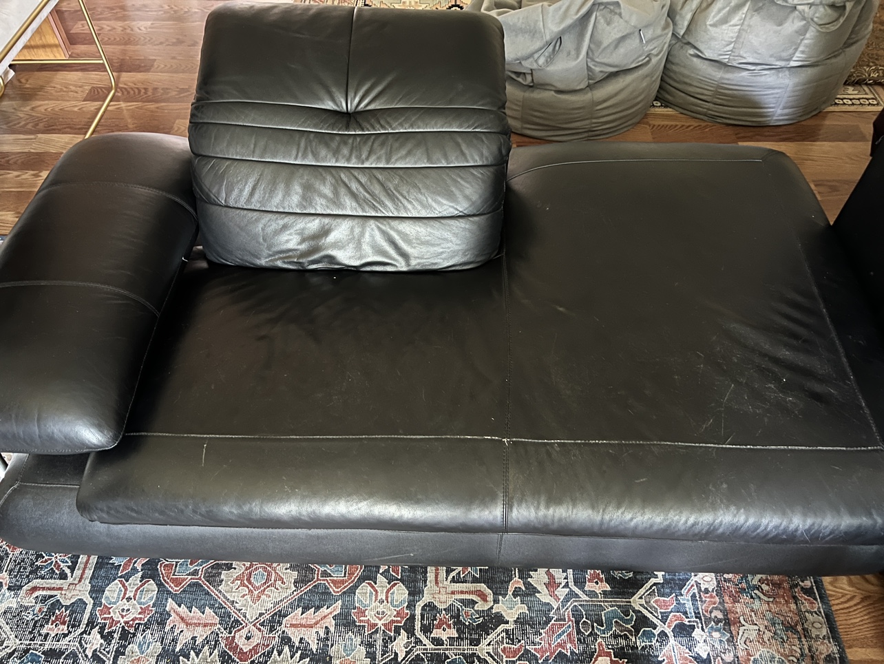 Leather loveseat - photo 2