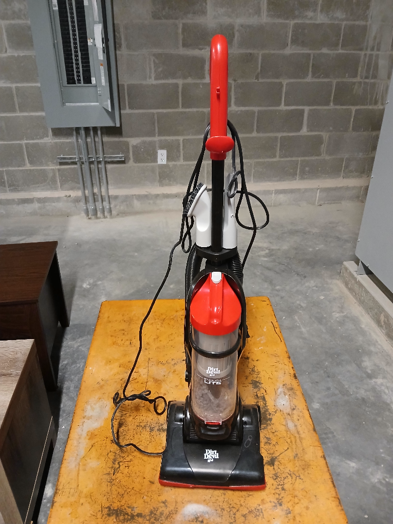 Dirt Devil Vacuum