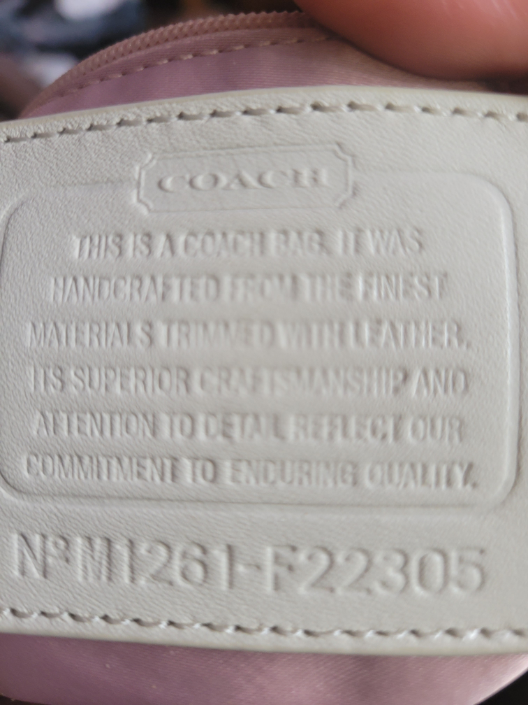 Coach Signature Handbag image indicator(2)