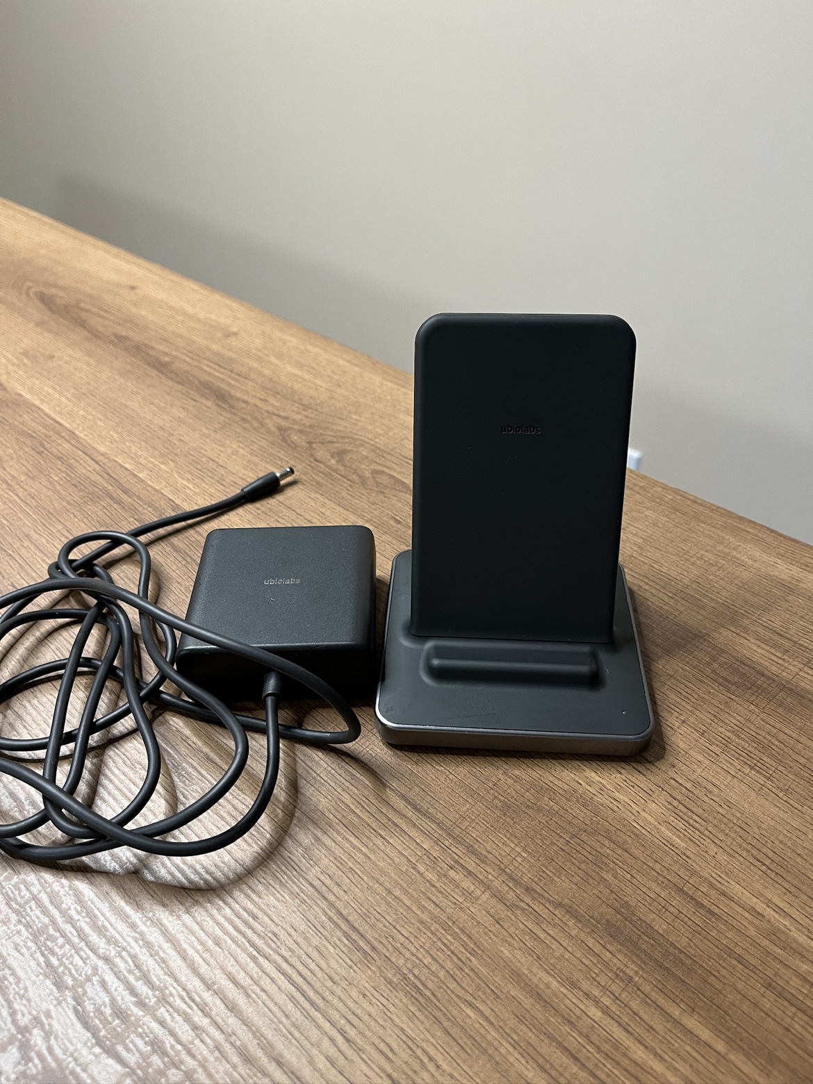 Ubio Labs Wireless Charger #freecycle - photo 2