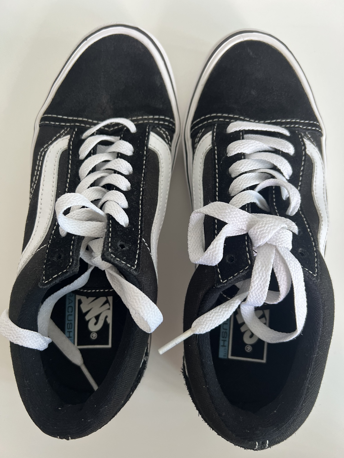 Women’s Vans Old Skool Shoes Size 6.5 - Brand New and Never Used - photo 2