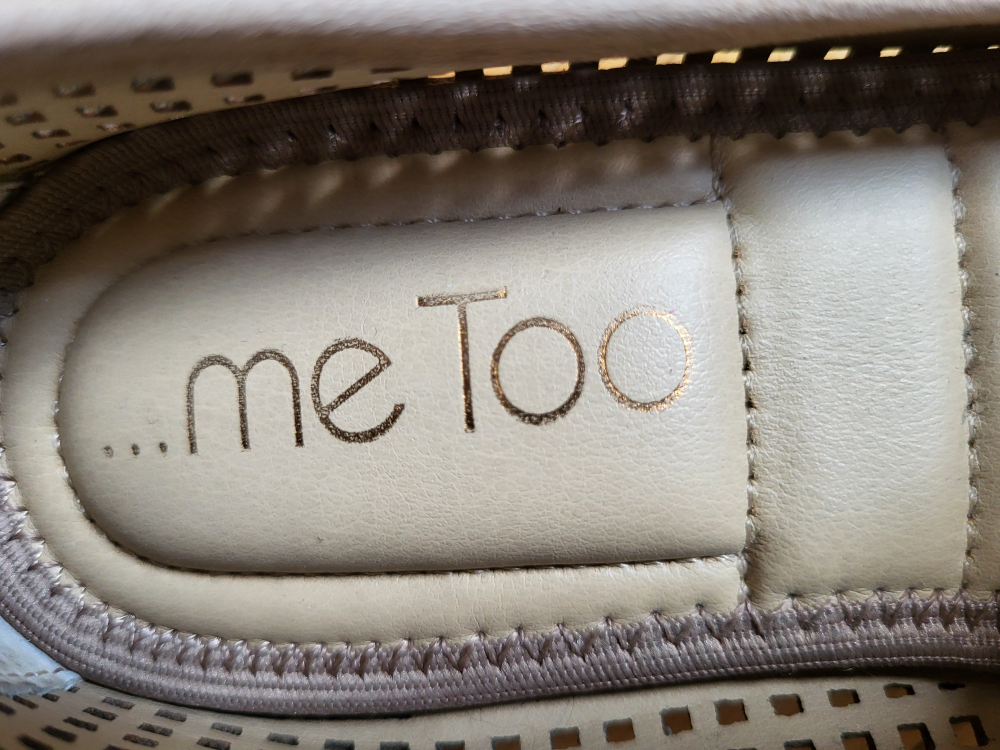 ❣️ New Loafers Neutral Tan Perforated Slip On Shoes - size 6 image indicator(4)