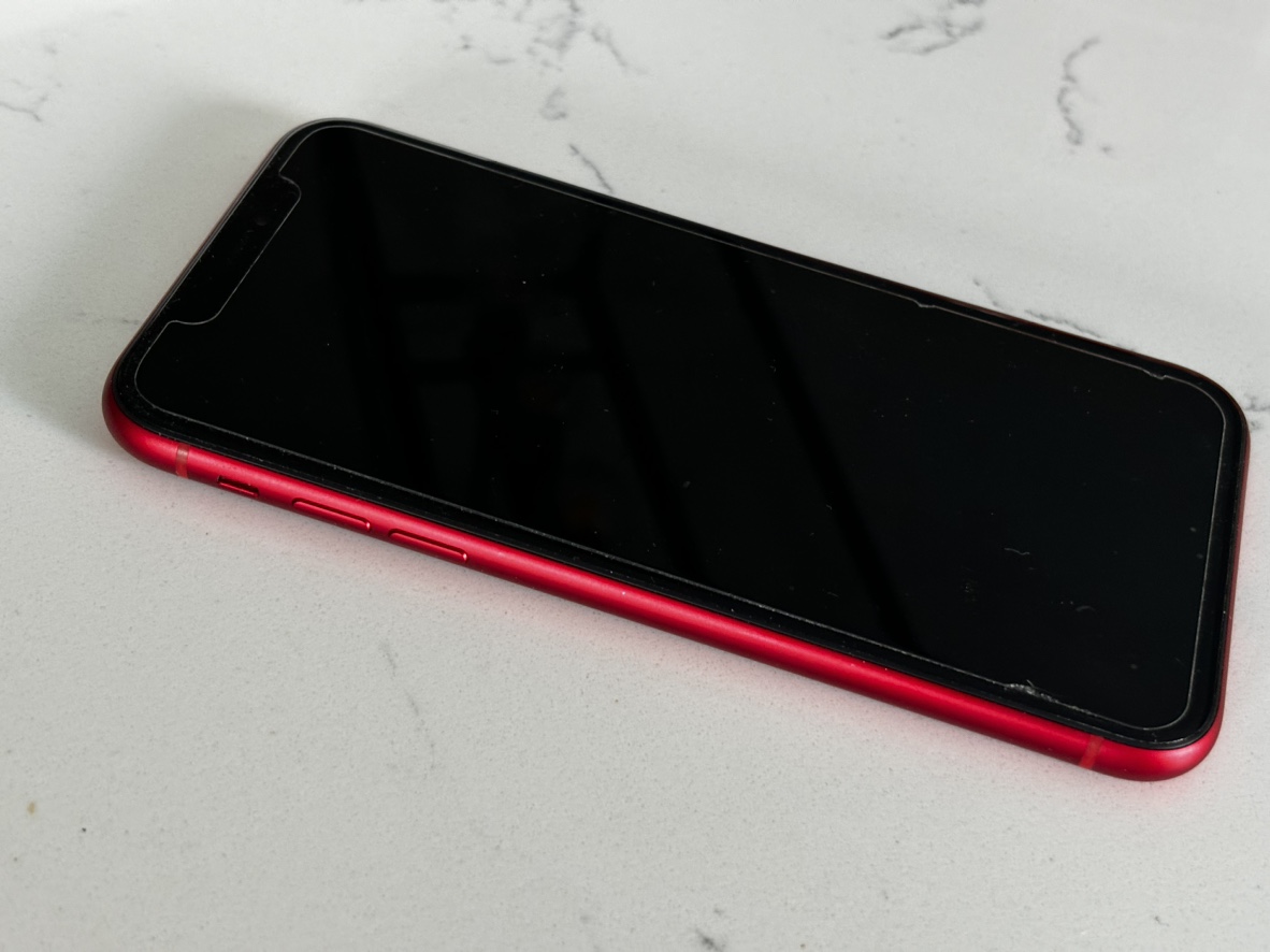 Red iPhone XR - 64GB image indicator(4)