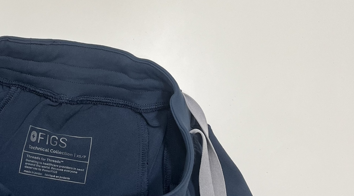 FIGS Scrub Set Dark Harbour Womens XS Petite image indicator(2)