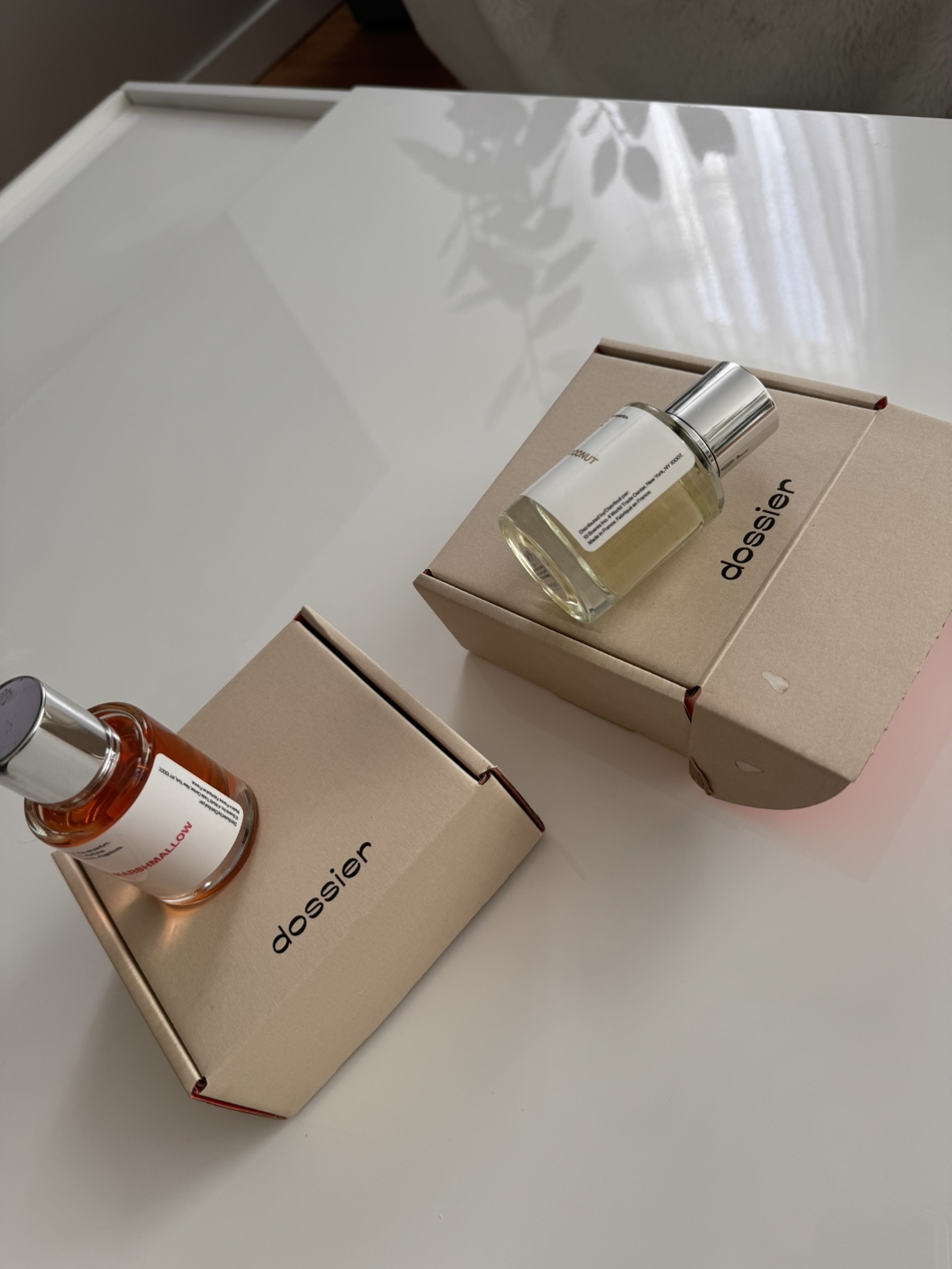 Dossier “Floral Marshmallow” Perfume image indicator(4)