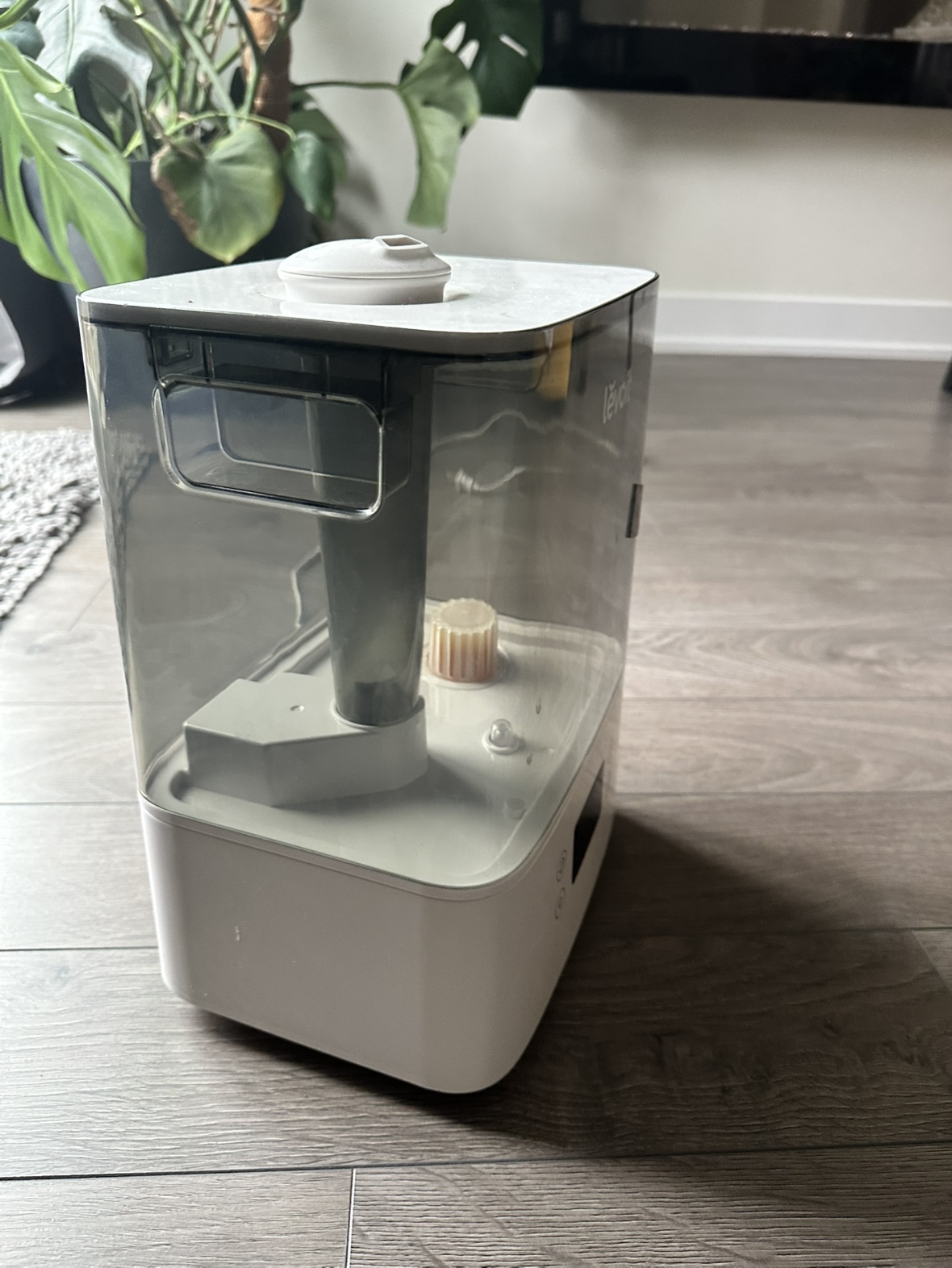 Levoit Humidifier - photo 2
