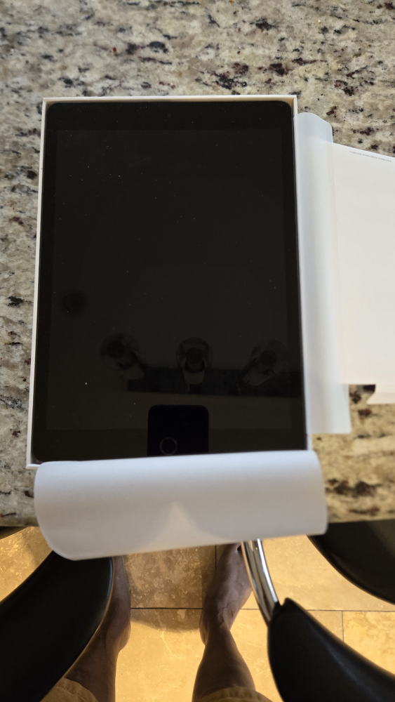 IPad 9th Generation - photo 2