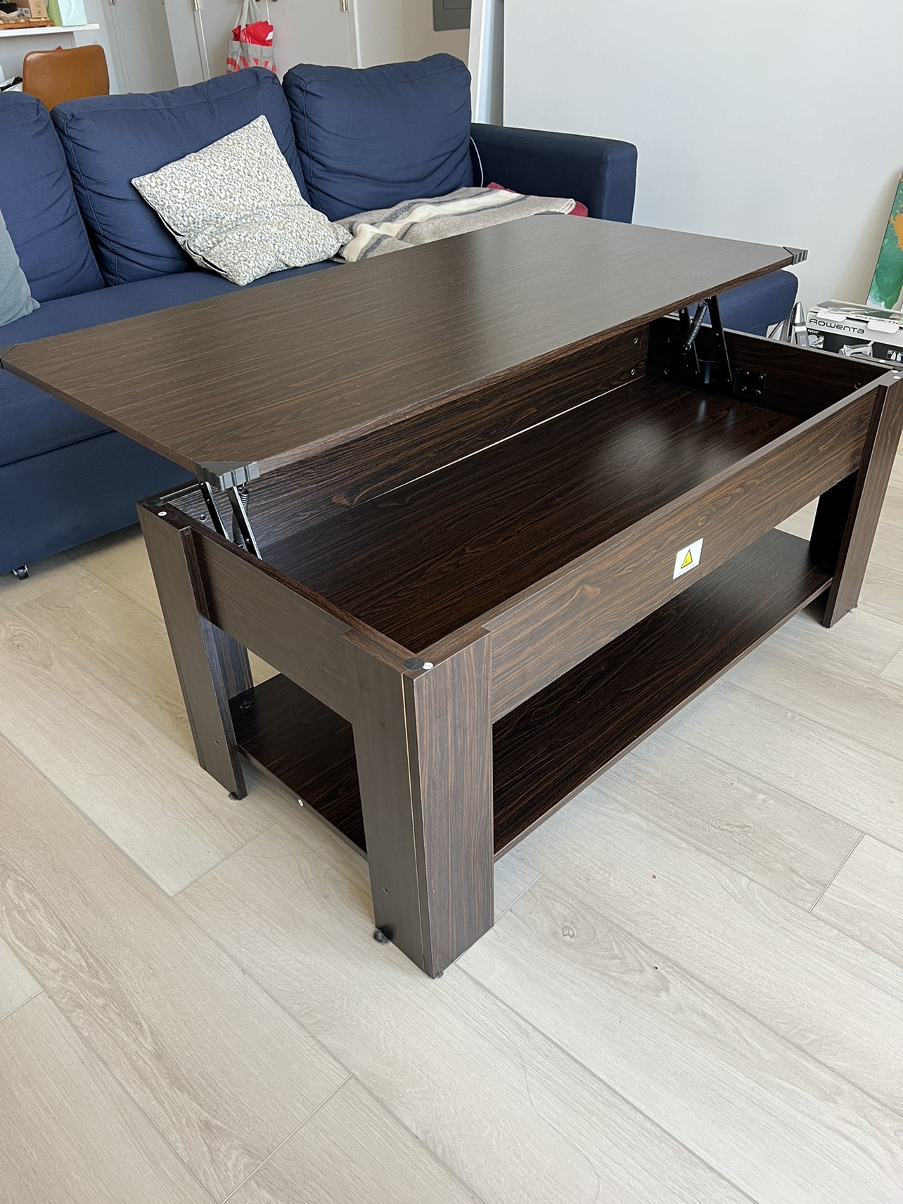Lift Top Coffee Table thumbnail