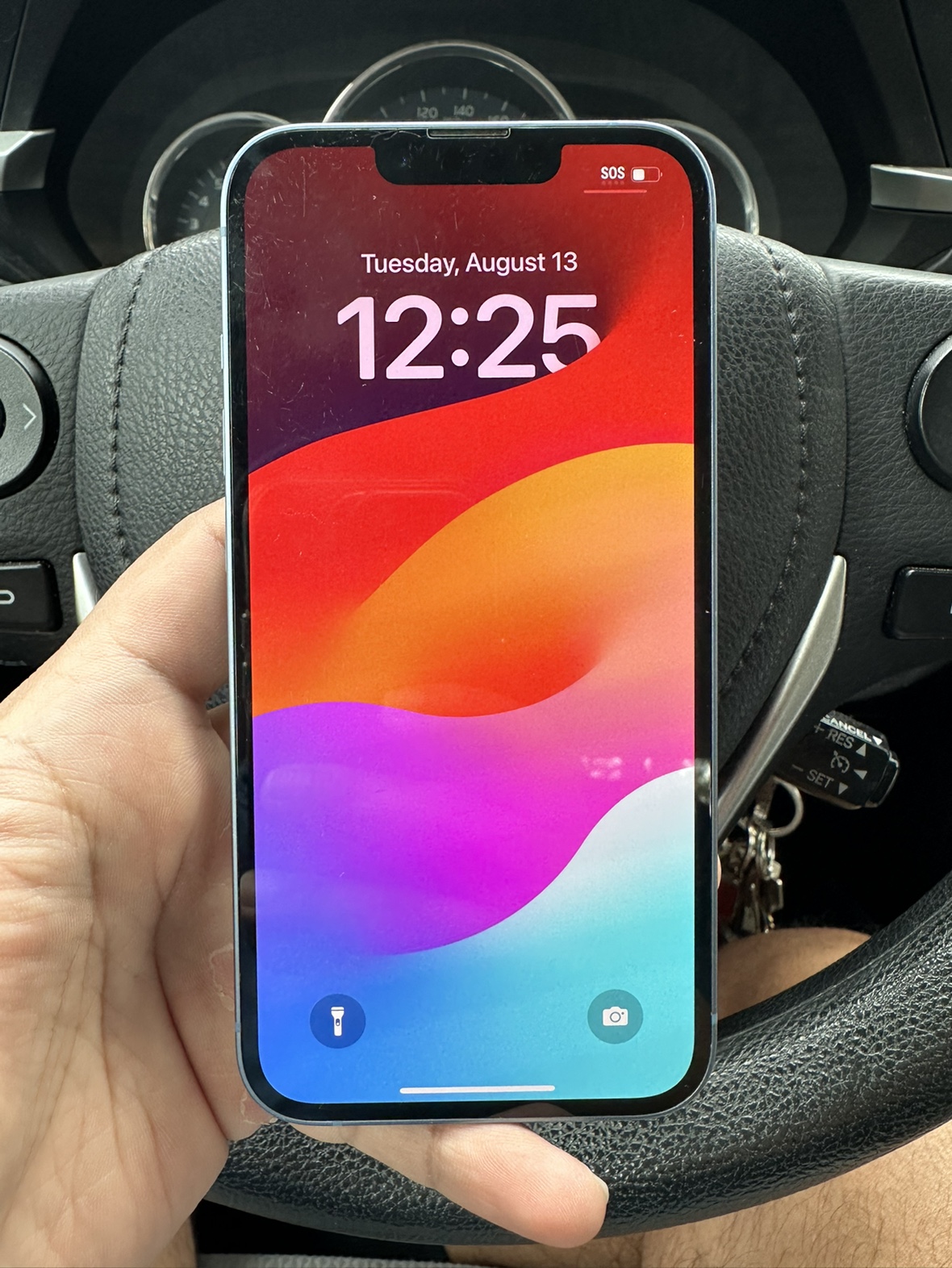 IPHONE 14 128GB UNLOCKED $550 FIRM thumbnail