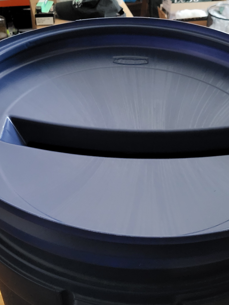 Rubbermaid Blue Wheeled Garbage Can image indicator(3)