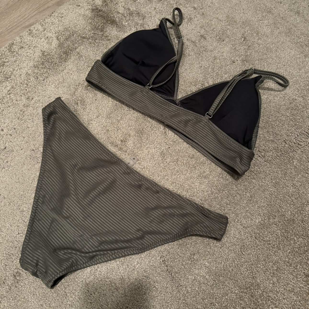 Cupshe Olive Green Bikini Set - photo 2