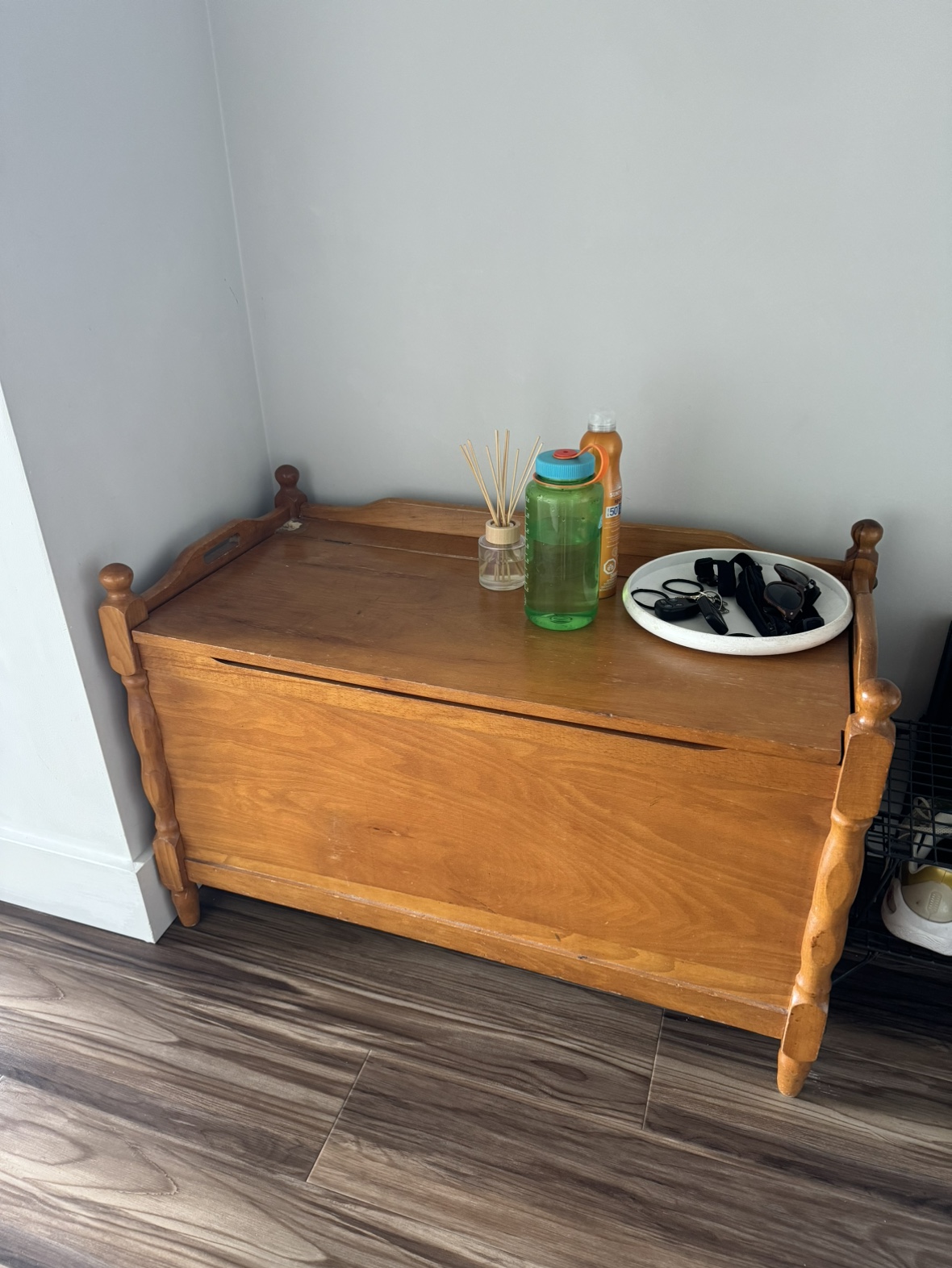 Bench with storage - photo 3
