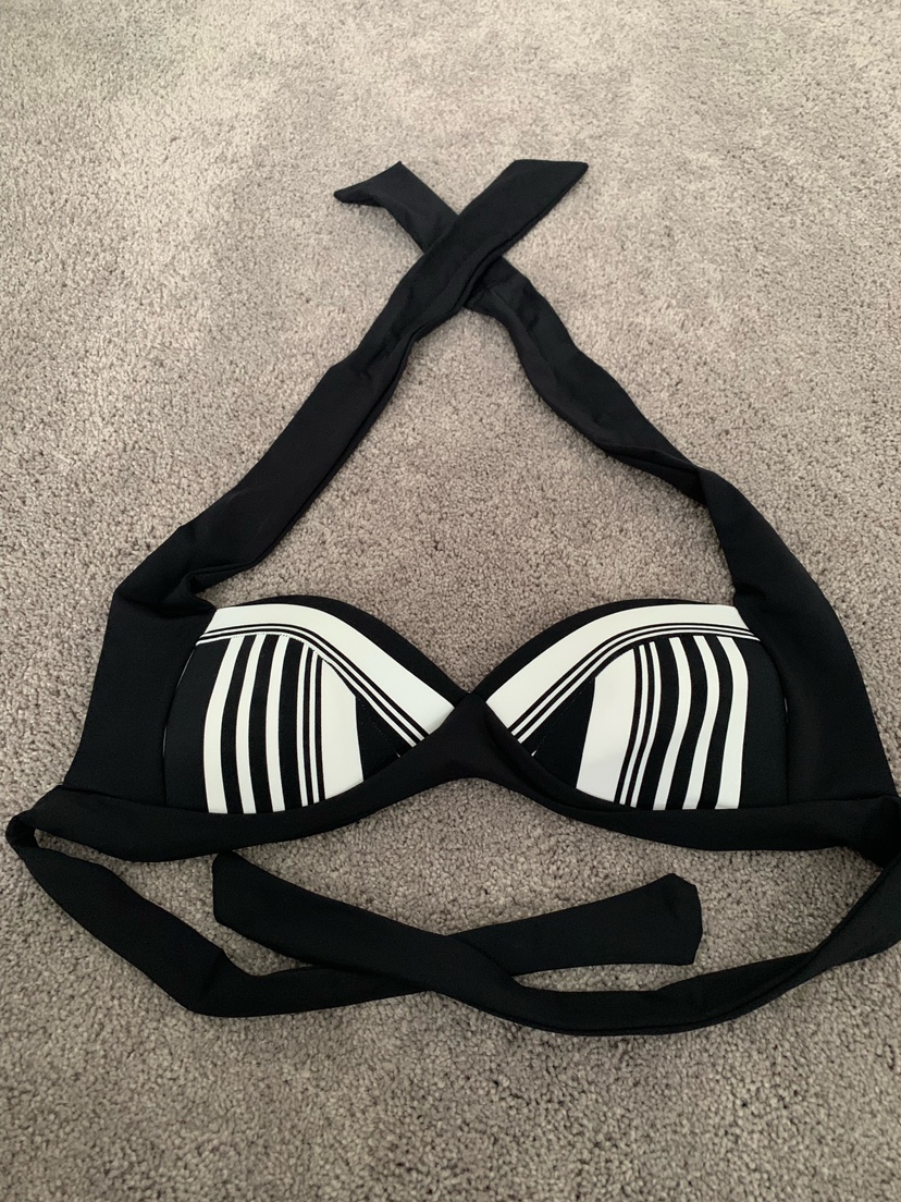 Bikini Tops $10 each - photo 3