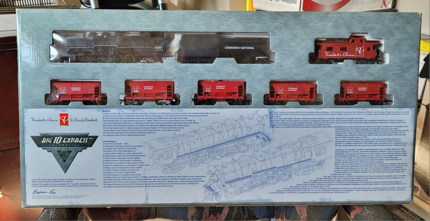 PC BIG TEN EXPRESS HO MODEL TRAIN SET - photo 3
