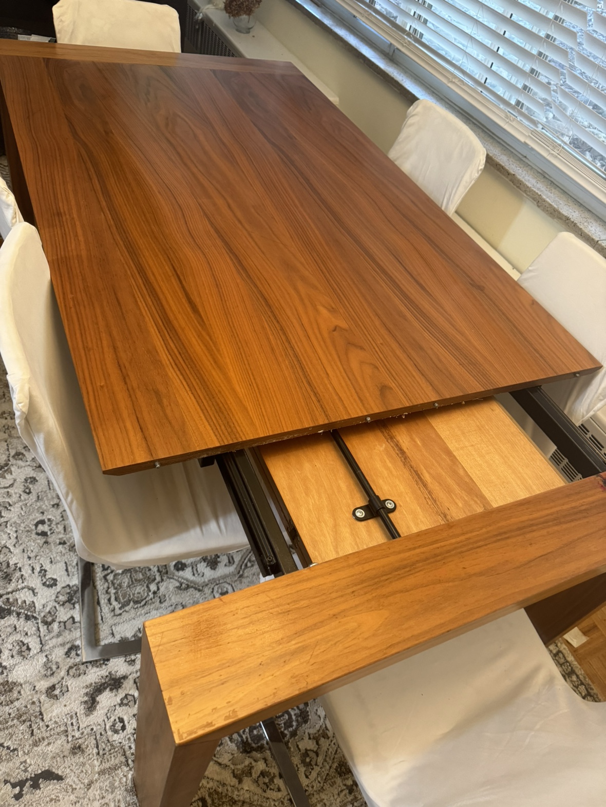 Dining table - photo 2