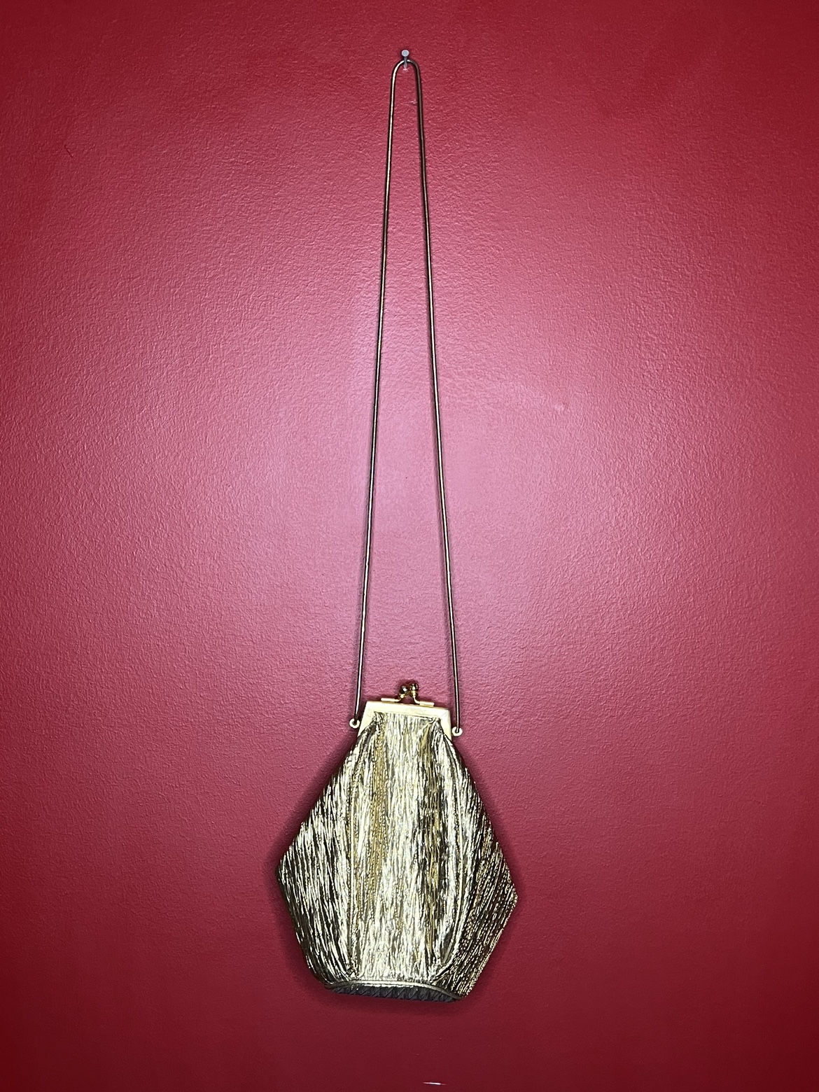 Vintage Gold clamshell Chain Purse