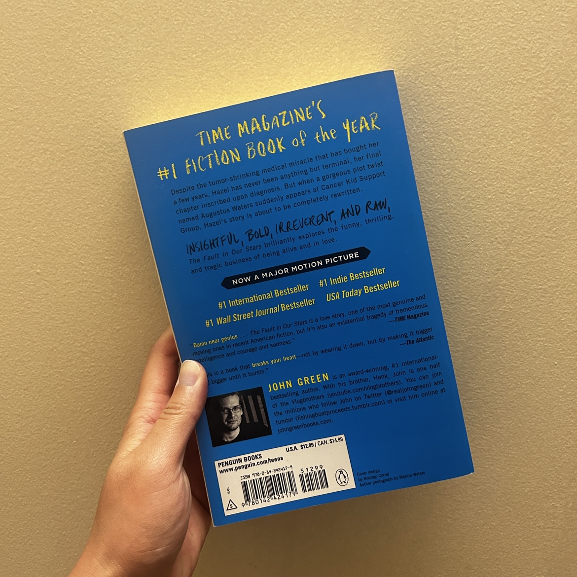 Book - The Fault in Our Stars by John Green image indicator(2)