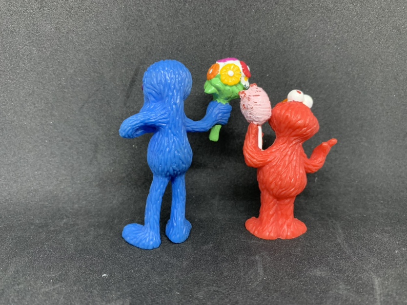 Vintage Lot of 6 Muppet Miss Piggy Elmo McDonalds 1986 image indicator(3)