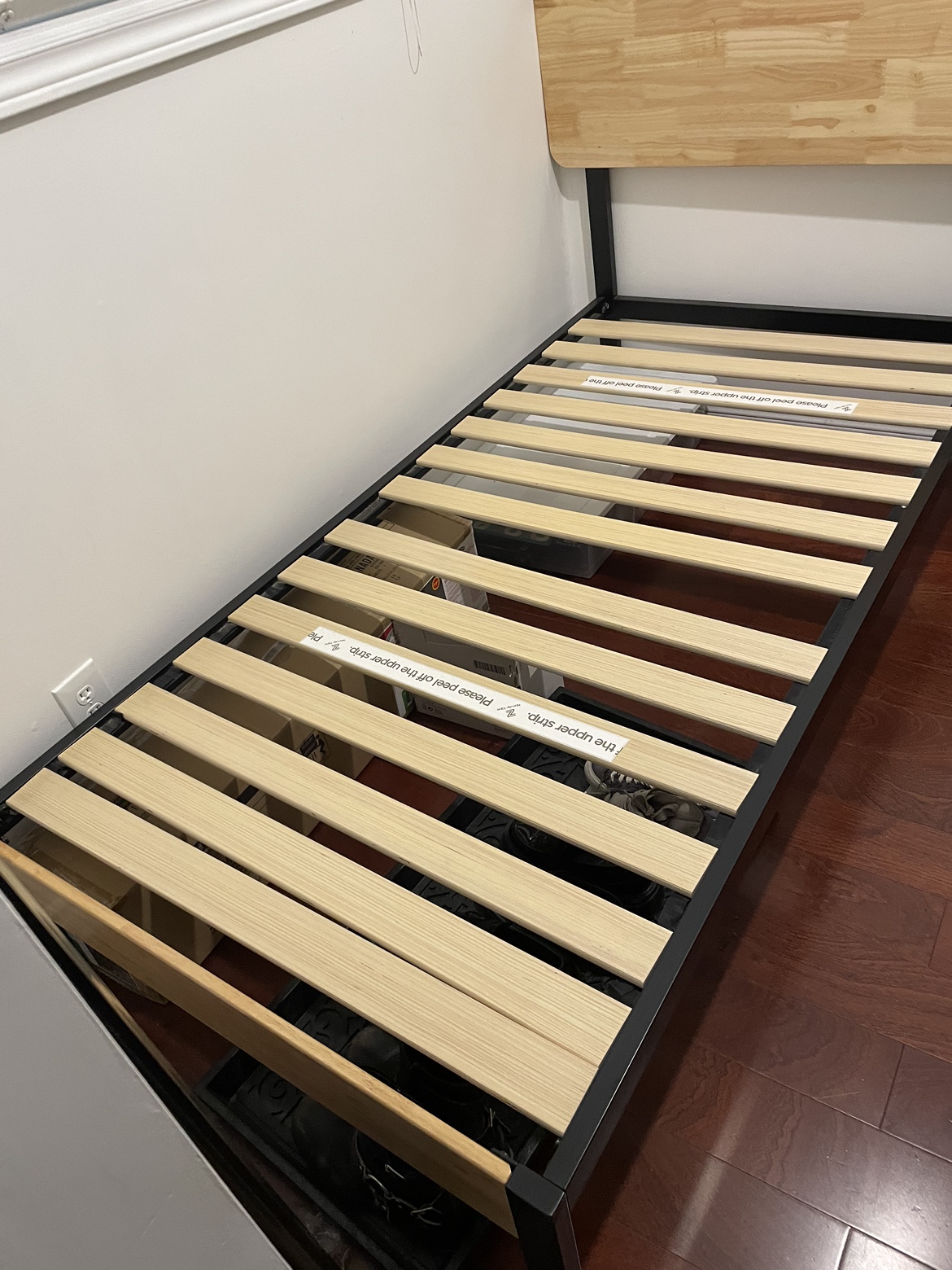 Single Bed Frame with Mattress image indicator(6)