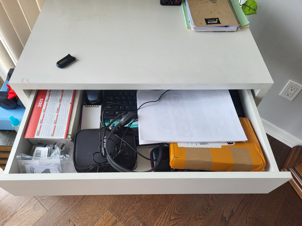 White Desk with Drawer - photo 2