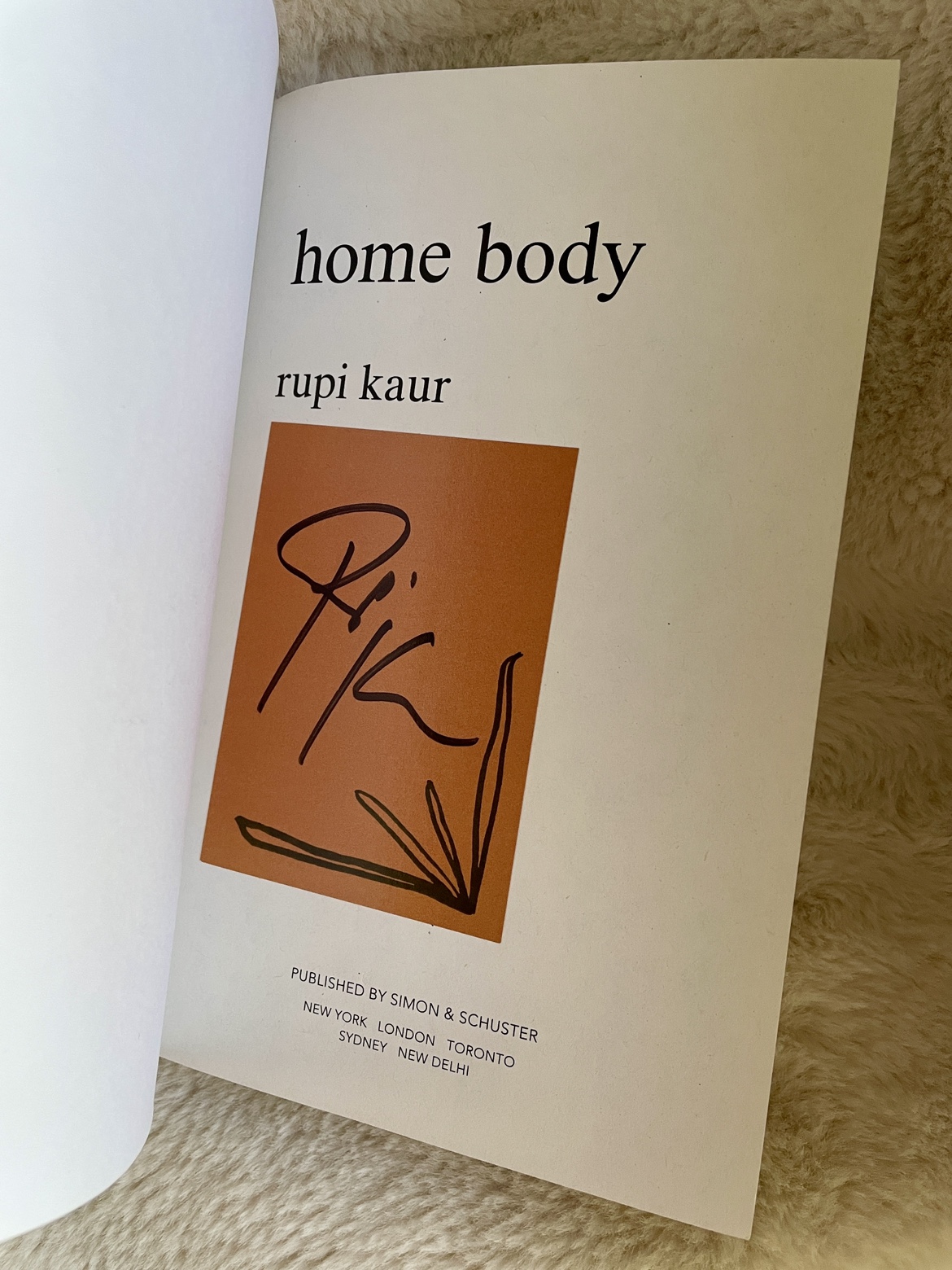 SIGNED COPY Rupi Kaur Home Body - photo 2