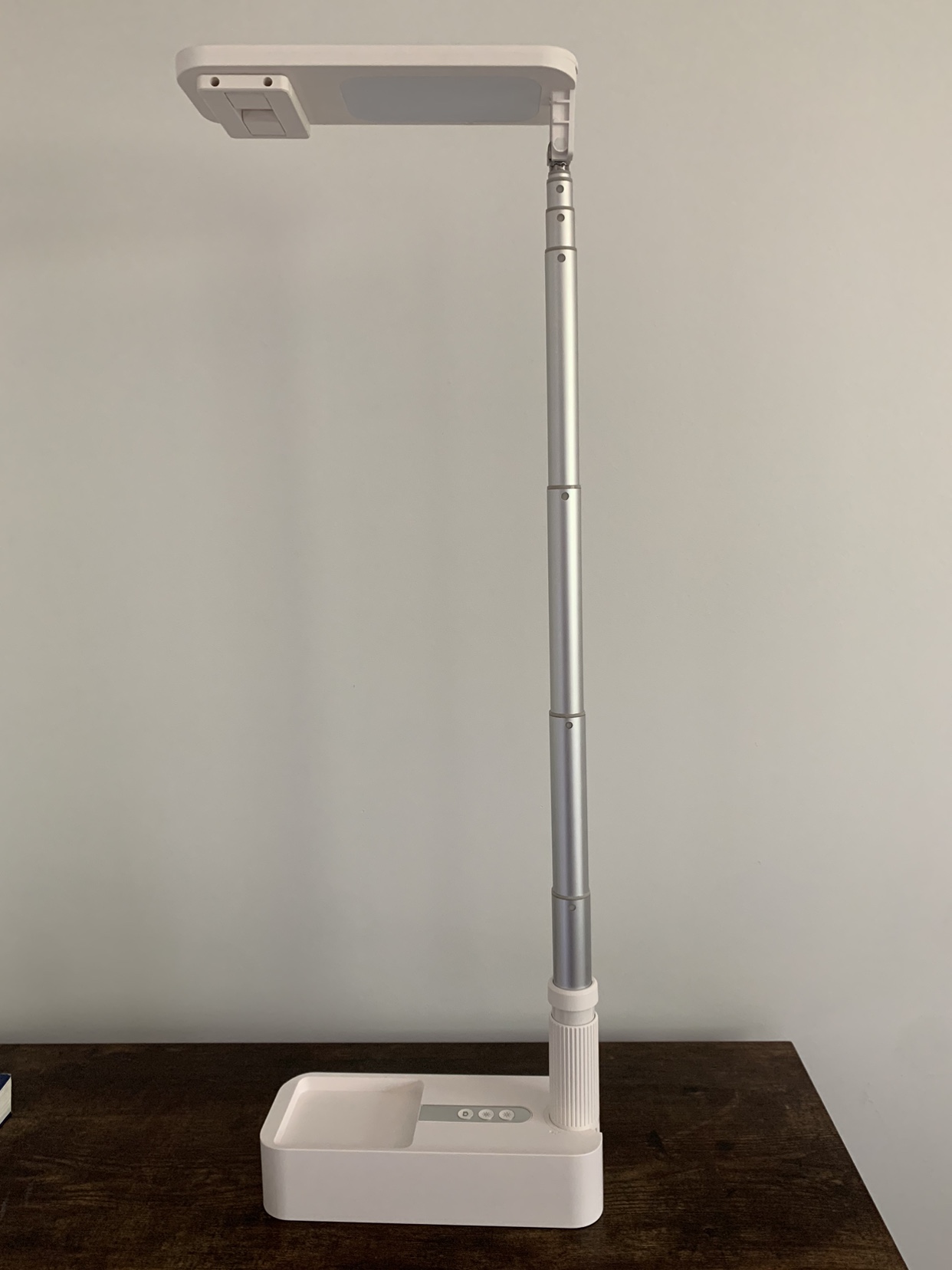 Adjustable LED Phone Stand for Recording, 360° Rotation image indicator(3)