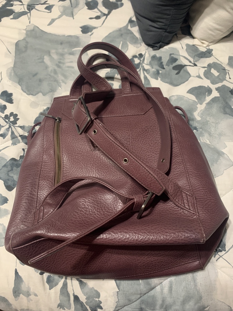 Matt & Nat  Backpack Mumbai -Fig image indicator(2)