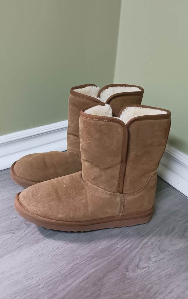 UGG Boots thumbnail