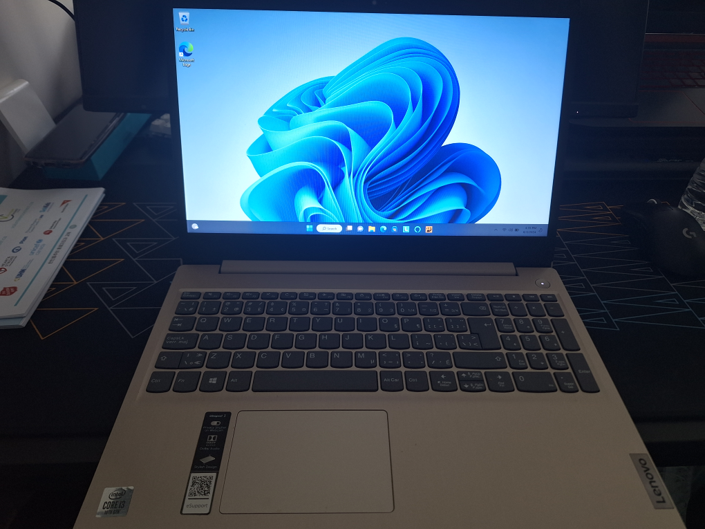 Lenovo ideapad 3 thumbnail