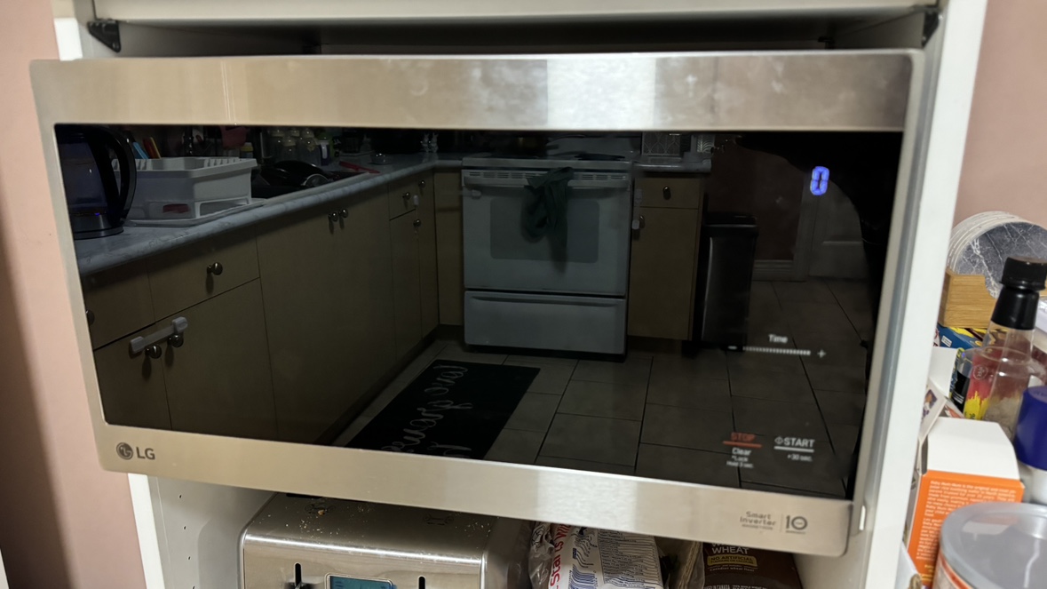 LG microwave