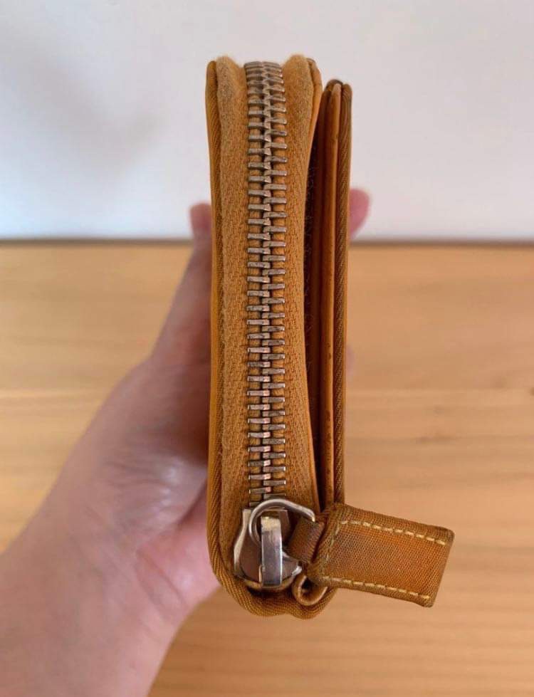 Prada Wallet image indicator(6)