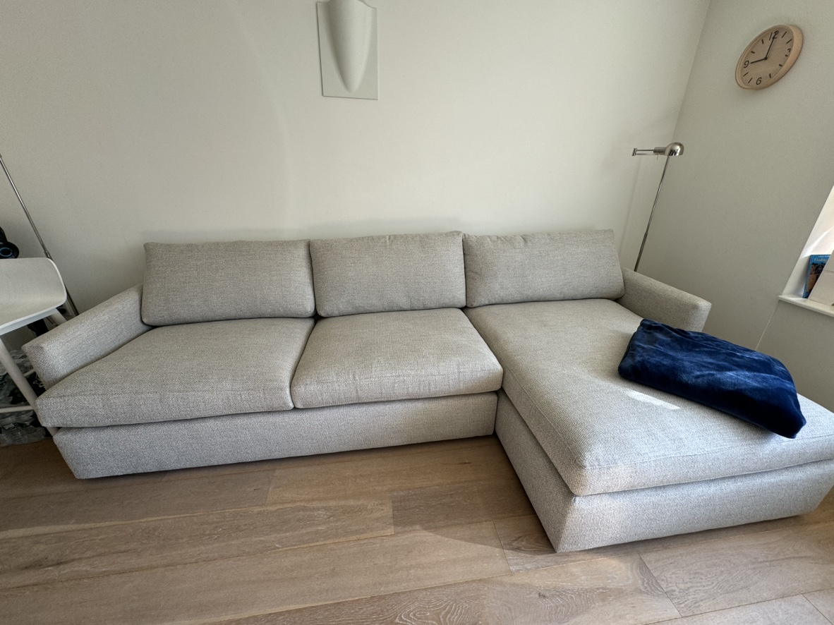 C&B 2 piece Sectional Sofa with lounge - photo 2