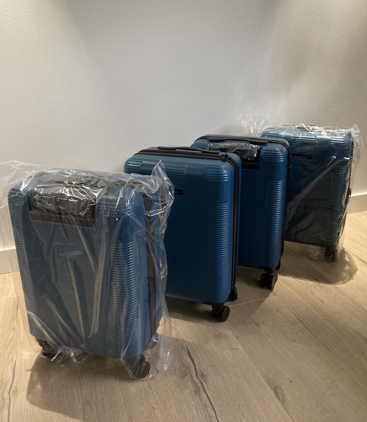 Bugatti Carry-on Suitcase - photo 4