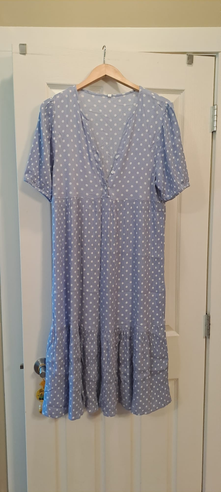 Free! Polka Dot Dress size L thumbnail