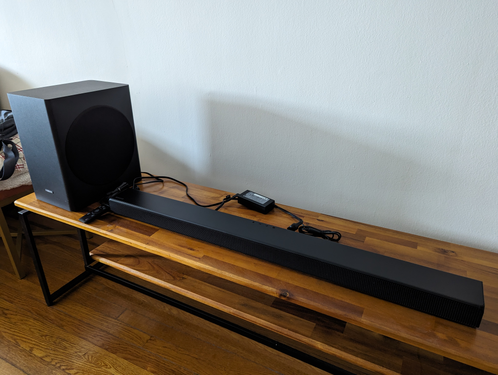 Samsung Soundbar with Subwoofer