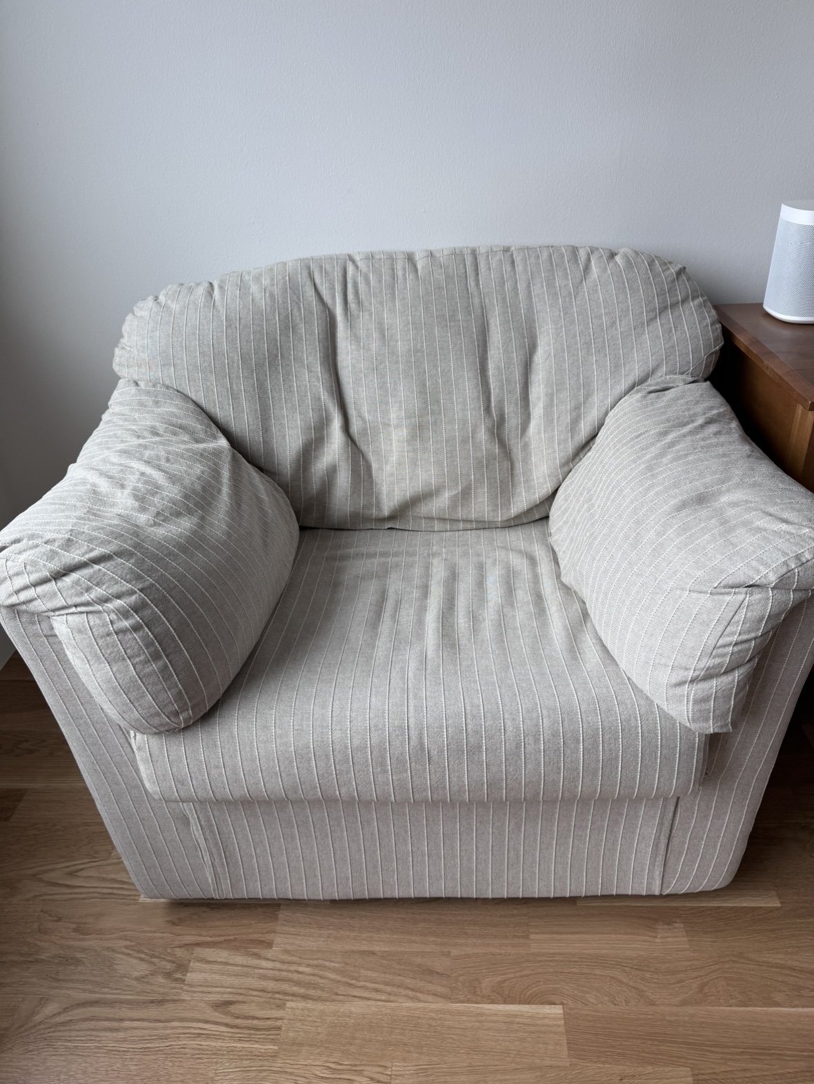 cozy Armchair - photo 2