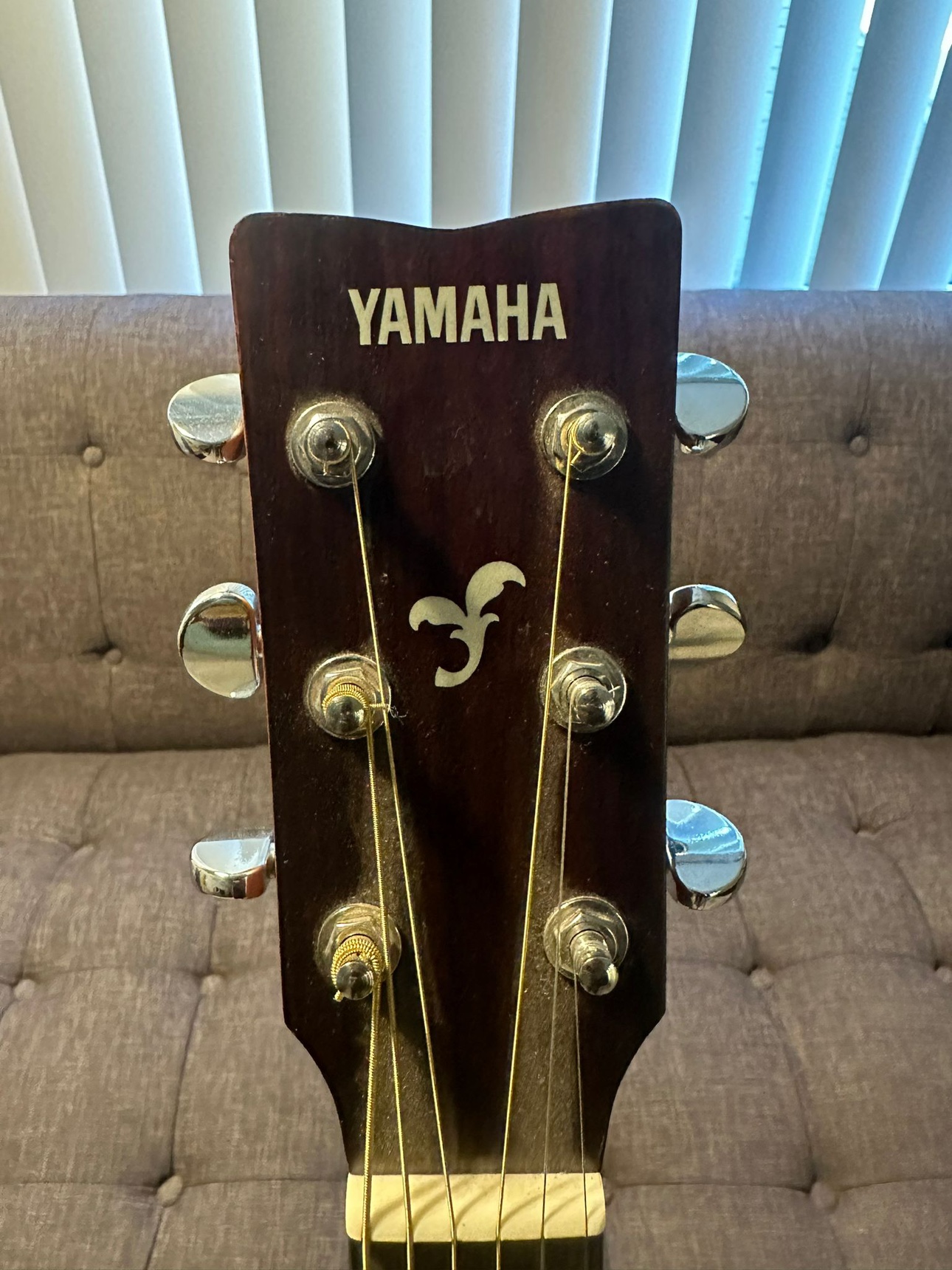 Yamaha FS800 Acoustic Guitar - photo 3