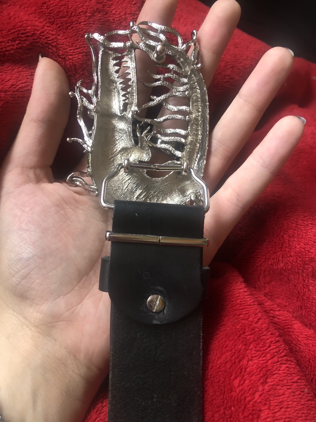 Bedazzled crocodile belt image indicator(3)