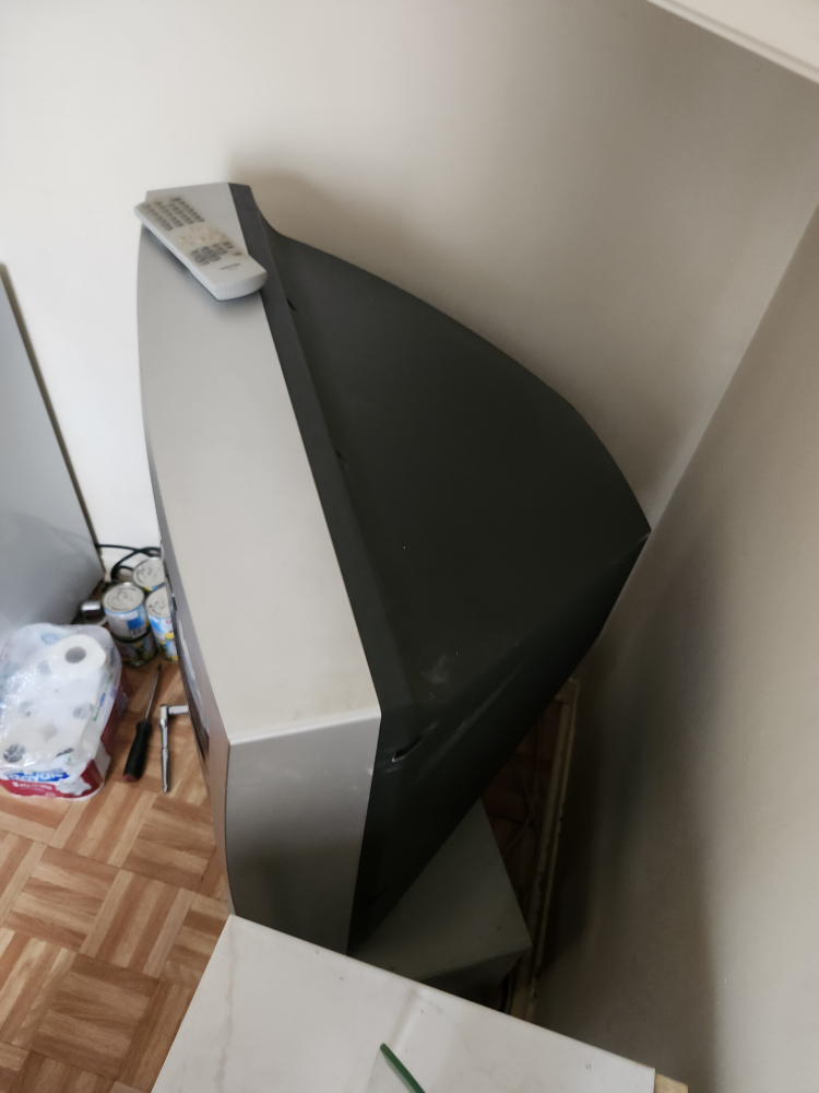 Toshiba TV with Stand image indicator(2)