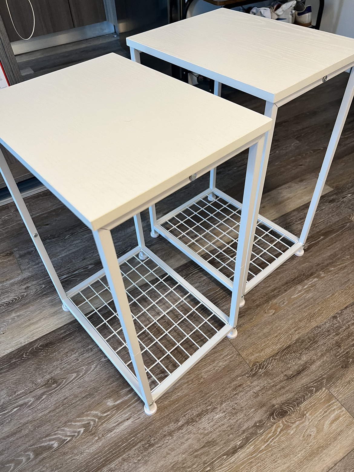2 nightstands / side tables - photo 3