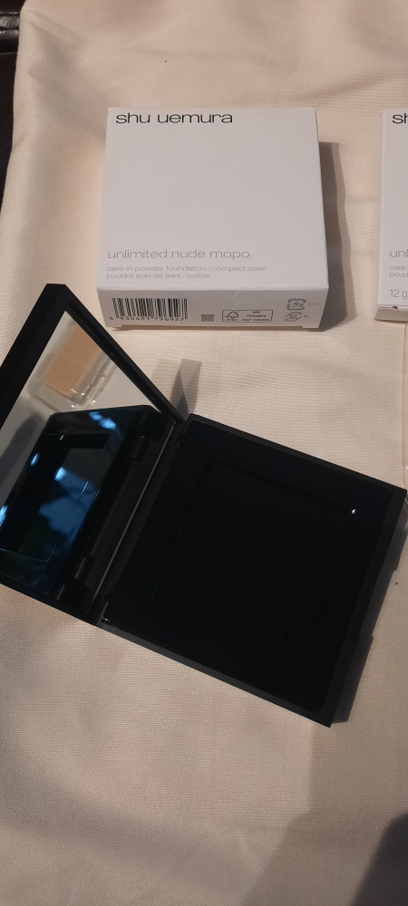 Brand new Shu Uemura Compact + Foundation image indicator(3)