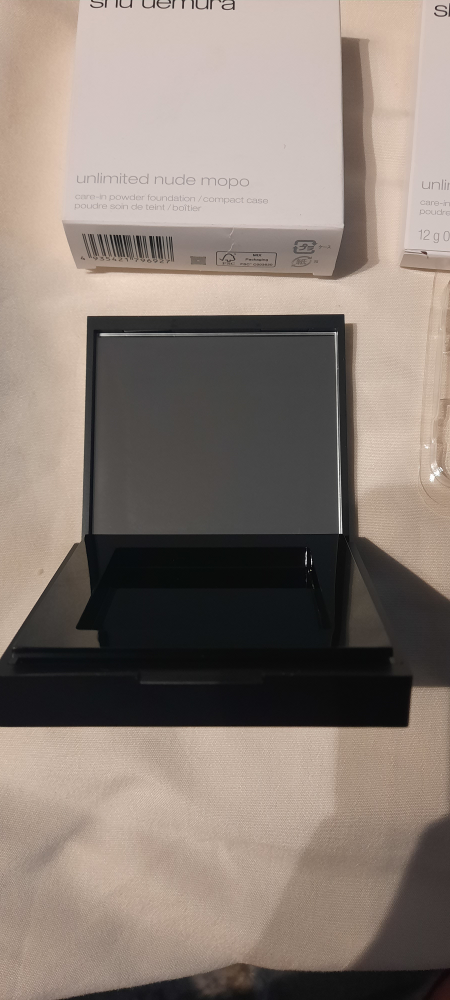 Brand new Shu Uemura Compact + Foundation image indicator(4)