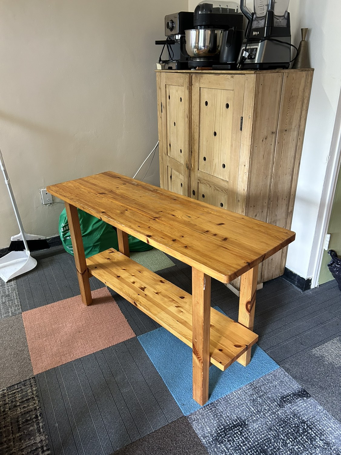 Console table - photo 2