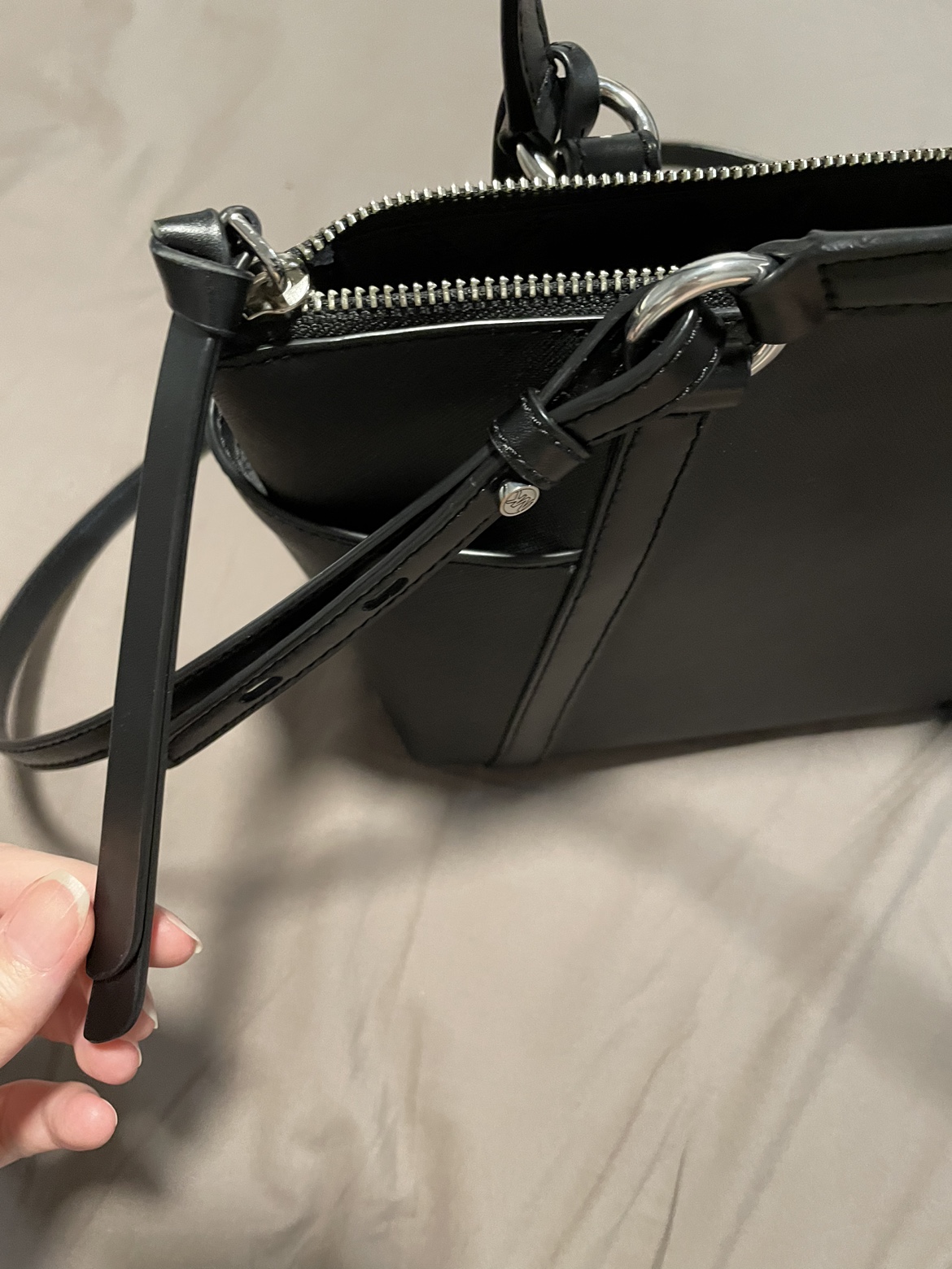 MICHAEL KORS Authentic Black Crossbody Bag - photo 4