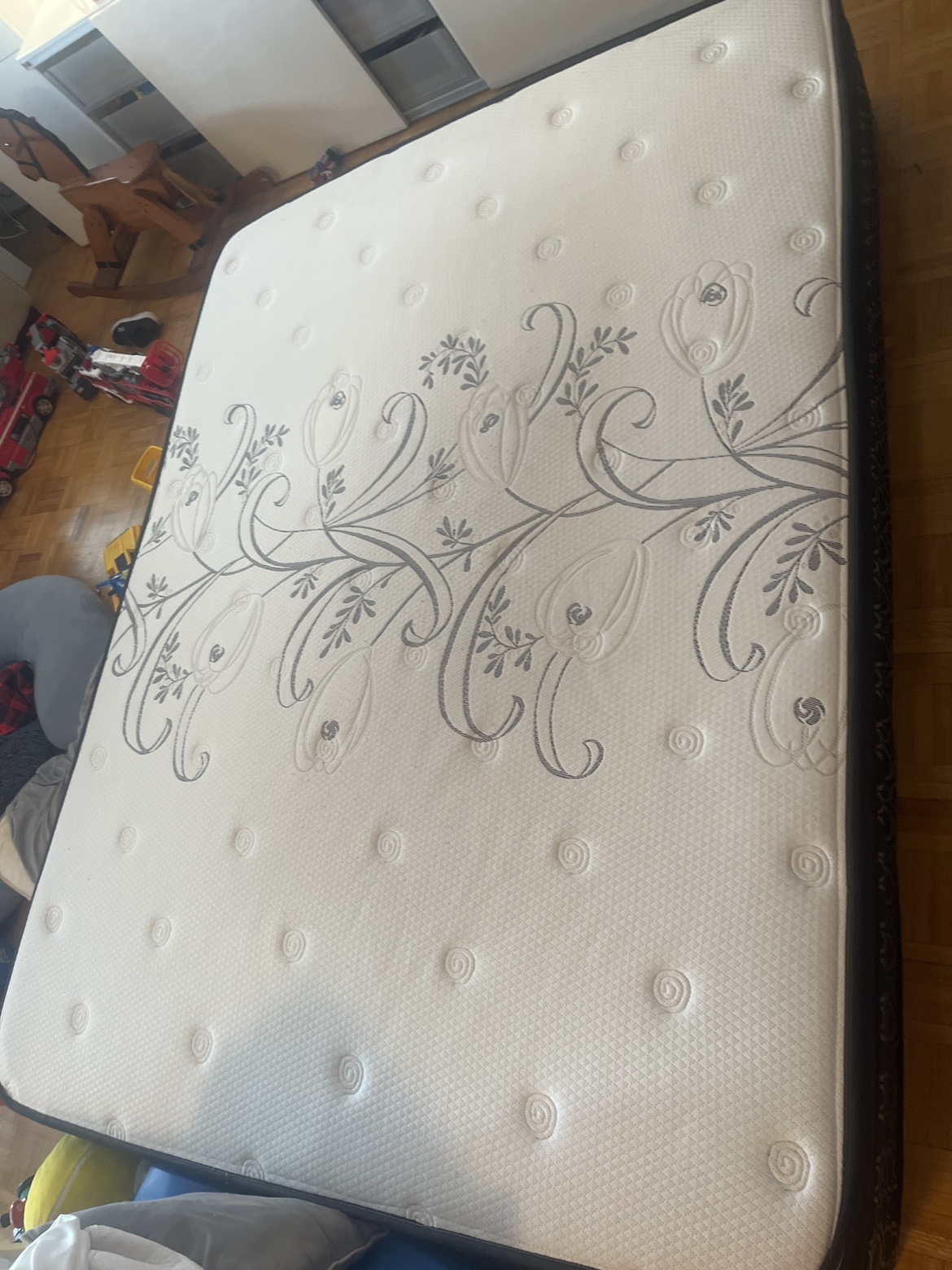 Queen size mattress -$50