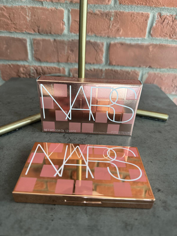 NARS Afterglow Eyeshadow Palette image indicator(3)