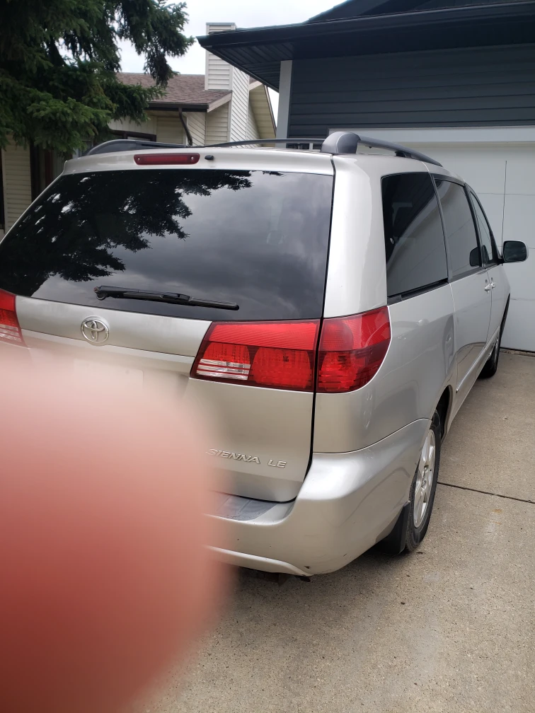 2005 Toyota Sienna - photo 2